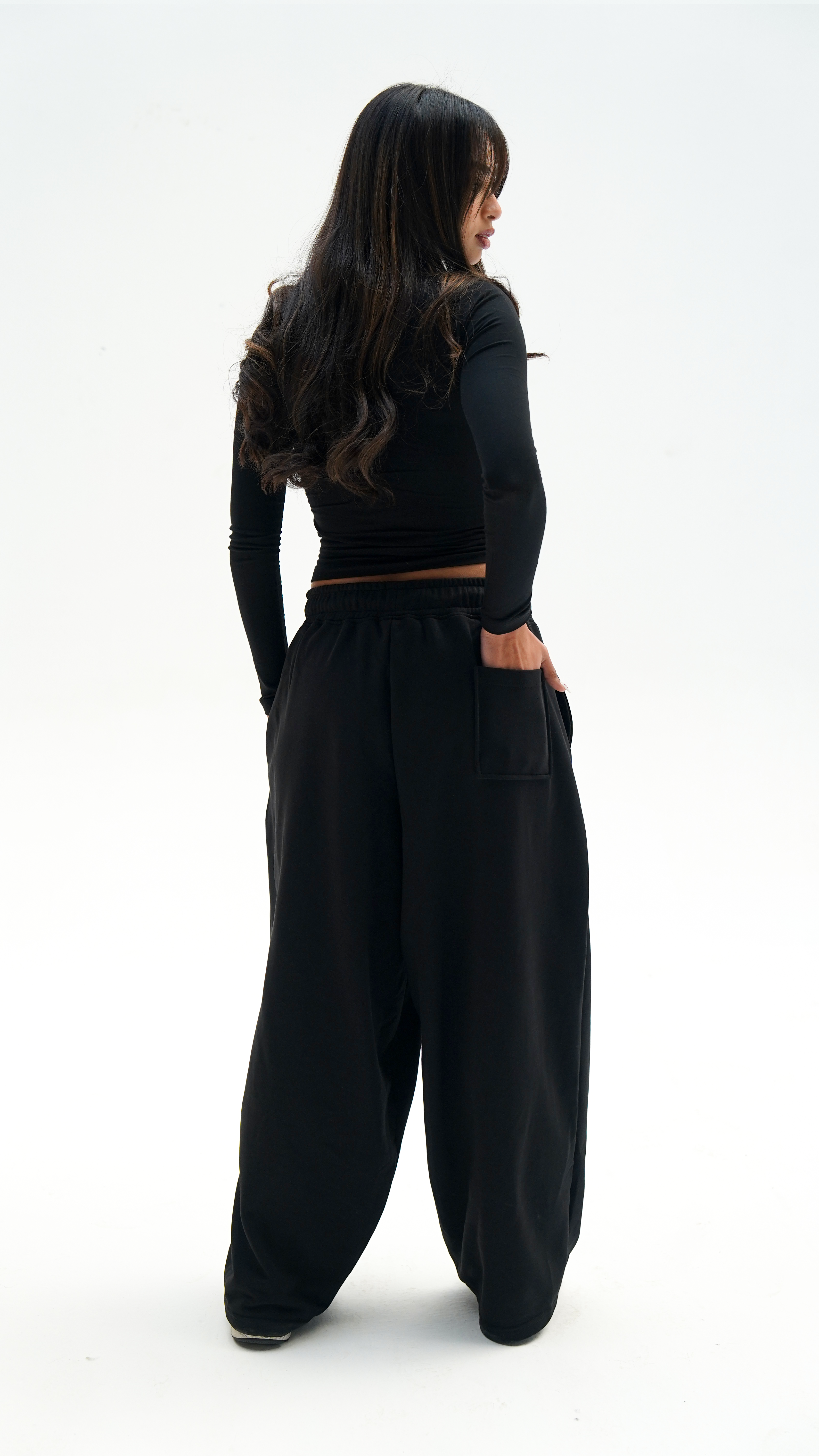 RELAXED BLACK CN PANTS